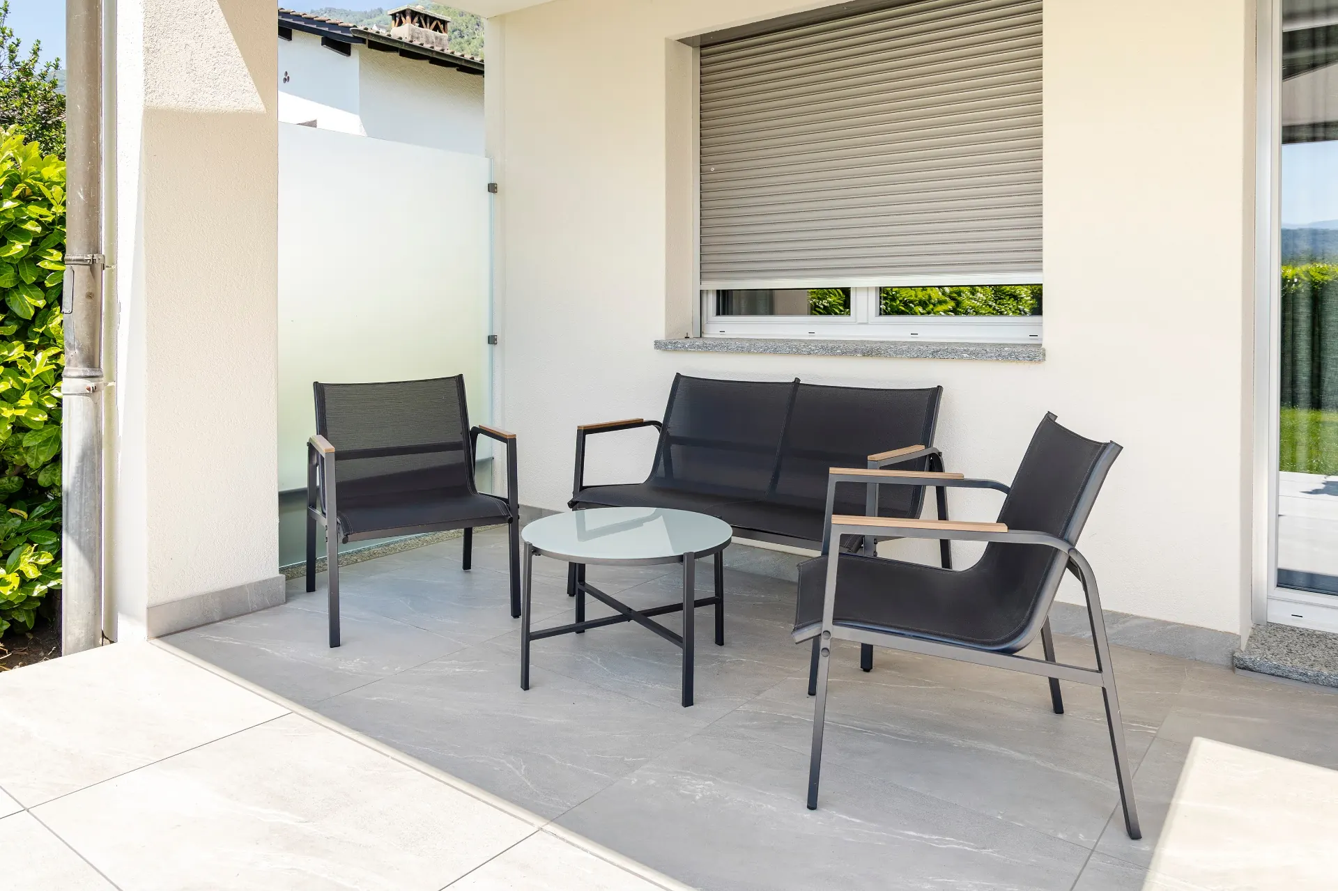Melezza überdachte Terrasse mit Loungemöbeln